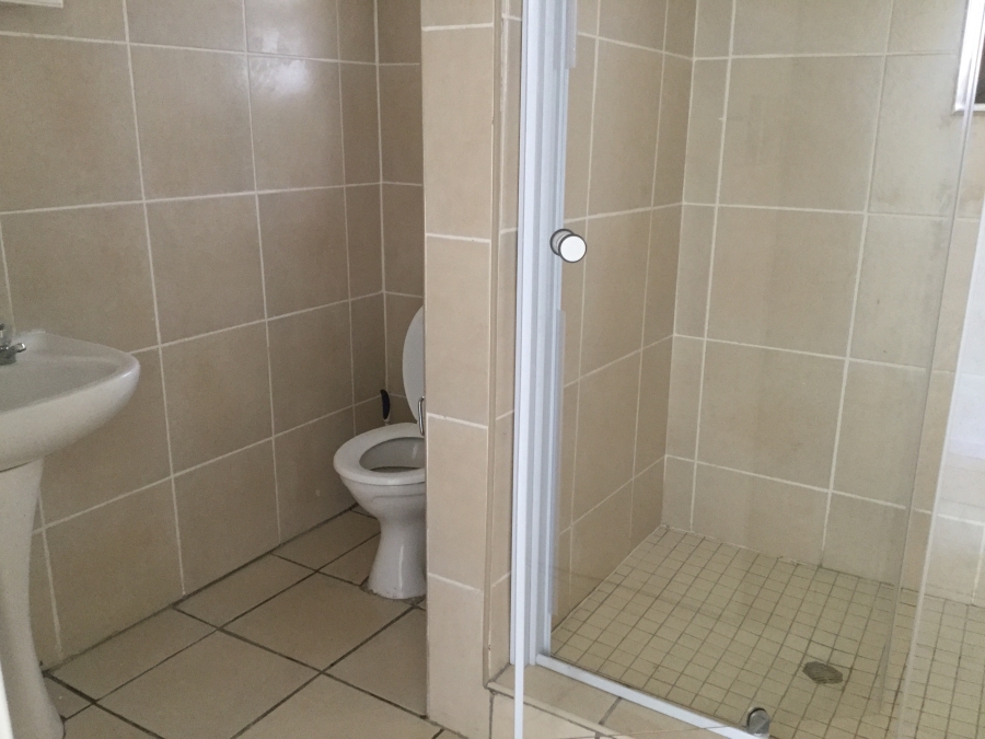 2 Bedroom Property for Sale in Summerstrand Eastern Cape